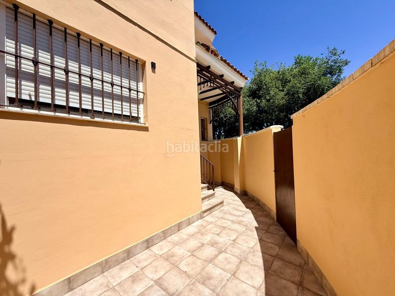 Foto 1a75824f-b988-4747-b5ab-324345929203. Casa a schiera con parcheggio in Morón de la Frontera