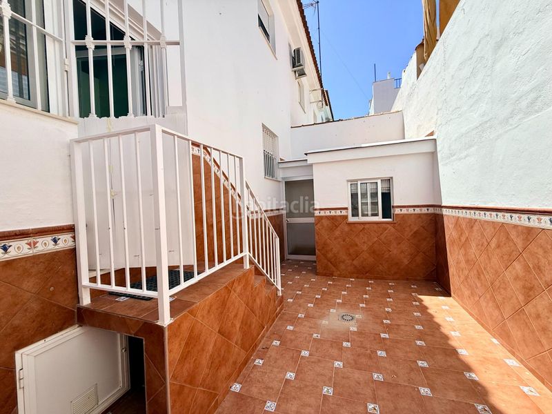 Foto 4b93c966-f358-4e0f-97da-f63b12b064a3. Casa adossada amb aparcament a Morón de la Frontera