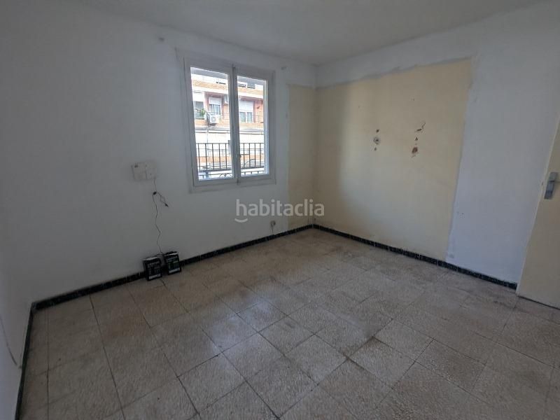 Foto be10b978-f7d8-4ce1-87e1-f9fae765fdd0. Piso en Parque Alcosa Sevilla