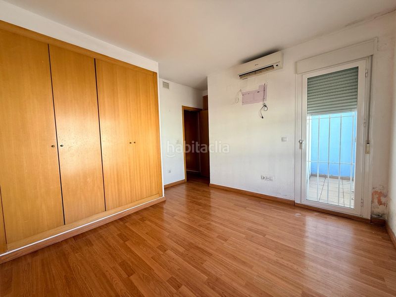 Foto a6050d58-3e50-421c-88d3-b383ebd5ea09. Casa amb aparcament a Gerena