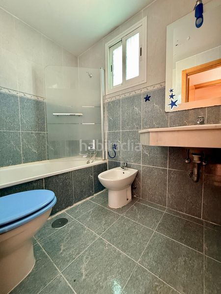 Foto da5af158-1260-4d50-90ea-7f210c615b2d. Casa amb aparcament a Gerena
