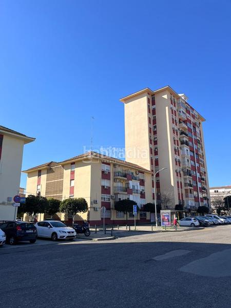 Foto bc27aa22-567e-4a14-a516-a0fea6dee6d9. Parking coche boxplaza de garaje en venta en Parque Alcosa Sevilla