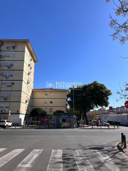 Foto c215c9a2-3776-485d-82b8-218ba3a51d98. Parking coche boxplaza de garaje en venta en Parque Alcosa Sevilla