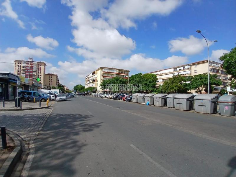 Foto dcd3613e-f7df-4c7c-9759-a2ad98d9b968. Parking coche boxplaza de garaje en venta en Parque Alcosa Sevilla