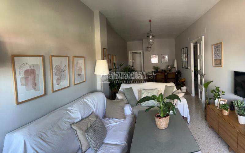 Foto 67507d29-6083-4a4d-be80-996e53177945. Piso  en venta en Parque Alcosa Sevilla