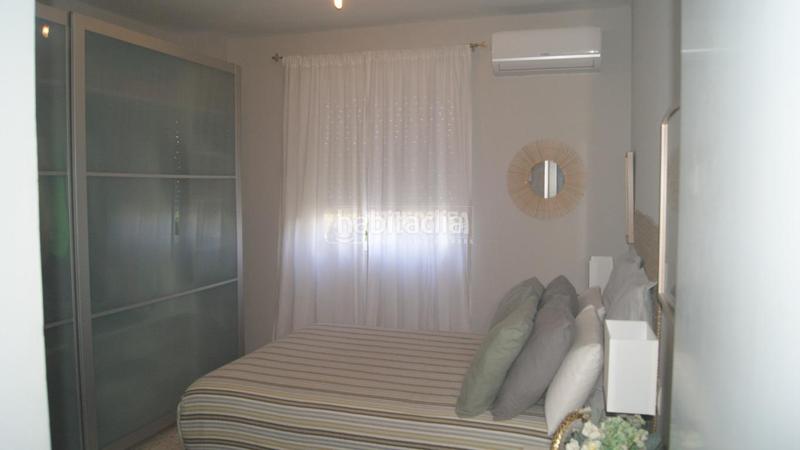 Foto 7c54034b-5cc4-47b7-9549-77d4d1d2ea1f. Piso  en venta en Parque Alcosa Sevilla