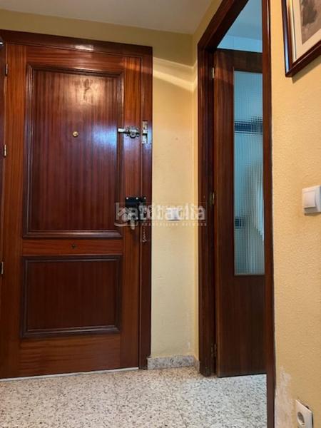 Foto 3067d798-7c9a-4cd6-8119-9f980157f2da. Appartamento con riscaldamento in Parque Alcosa Sevilla