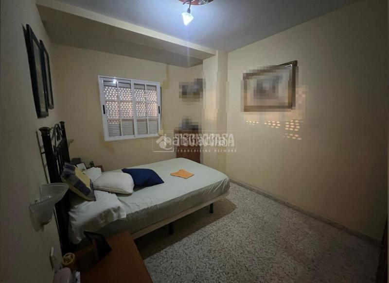 Foto c0321464-8294-4edb-945c-528b9dc0ef17. Appartamento con riscaldamento in Parque Alcosa Sevilla