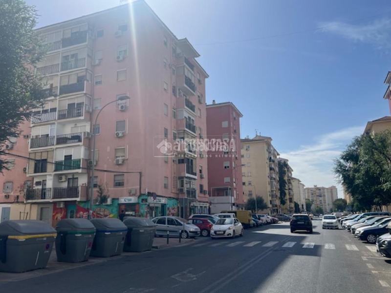 Foto db55a96c-6002-4ce9-812d-7e4ea7ea7d52. Appartamento con riscaldamento in Parque Alcosa Sevilla