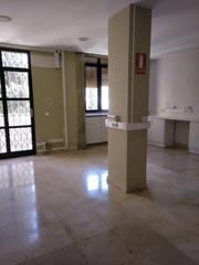 Rent Office space  Calle plus ultra. Oficina en el centro de huelva, calle muy transitada, cerca de t