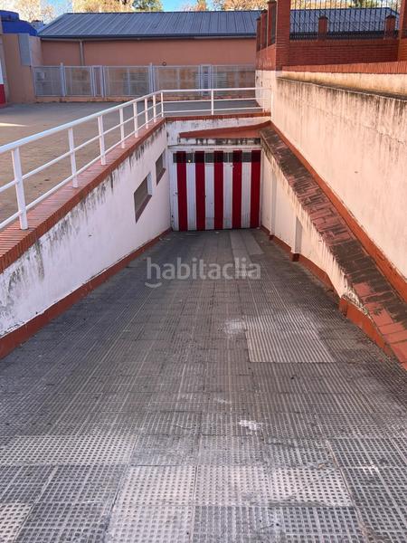 Foto 9e84917b-8e0c-4bcf-bddf-dbf72eb85fd9. Parking coche en Nuevo Parque - Los Rosales - Tráfico Pesado Huelva