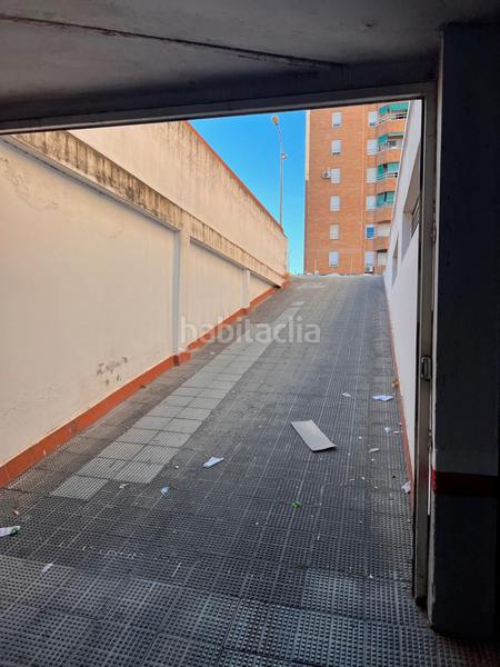 Foto be59e741-bd02-44ed-8e21-186713ec0005. Parking coche en Nuevo Parque - Los Rosales - Tráfico Pesado Huelva