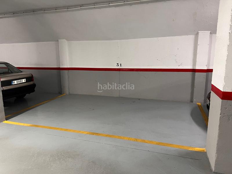 Foto ca12286f-dad1-4c7e-bb8a-da96cb1d83f4. Parking coche en Nuevo Parque - Los Rosales - Tráfico Pesado Huelva