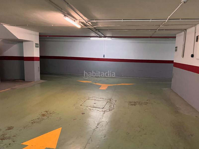 Foto 1d4b0229-848f-4de7-ba81-710319ba42ef. Parking moto dans Centro Huelva