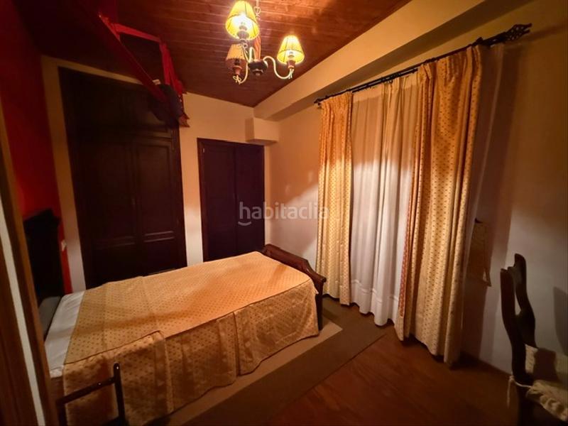 Foto 38d40bc3-3d7e-4b33-bb36-d6b09059d5f7. Casa adossada amb xemeneia calefacció aparcament a Palma del Condado (La)