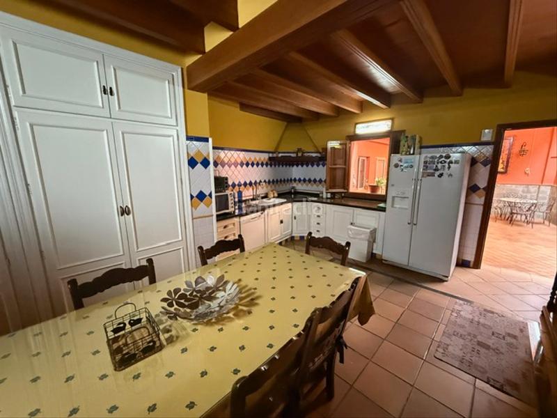 Foto 46d9dd71-69d7-43ac-a639-4fd5fae3055f. Casa adossada amb xemeneia calefacció aparcament a Palma del Condado (La)