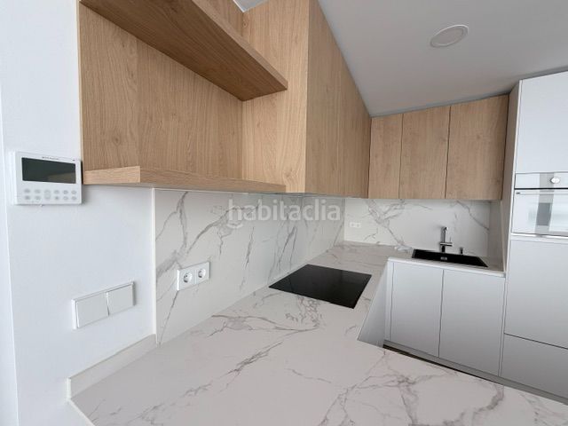 Foto 30008dda-5c20-4572-af2e-7b52e466993a. Rent flat with heating parking in Centro Huelva