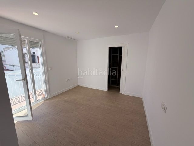 Foto ae996863-5893-454a-911f-4acd60eef576. Rent flat with heating parking in Centro Huelva