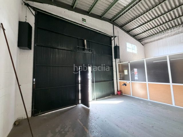 Foto 81203f89-c713-42e7-913e-44ddec8d1e67. Nau industrial a Nuevo Parque - Los Rosales - Tráfico Pesado Huelva