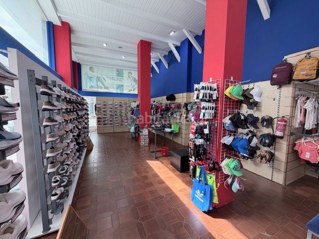 Foto 1ecf2dfc-7922-4523-a319-71e2b5c9f819. Lloguer local comercial a Centro Huelva