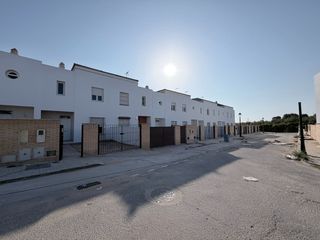 Casa a Manzanilla. Promoción exclusiva de viviendas a estrenar en manzanilla — huel
