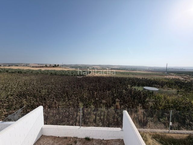 Foto 64031f22-6210-42a3-bcc0-8f1df1ce6229. Casa amb aparcament a Manzanilla