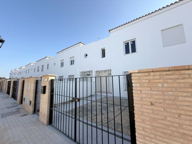 Foto e20509b1-b824-4d10-81ff-bc84895f99e3. Casa amb aparcament a Manzanilla
