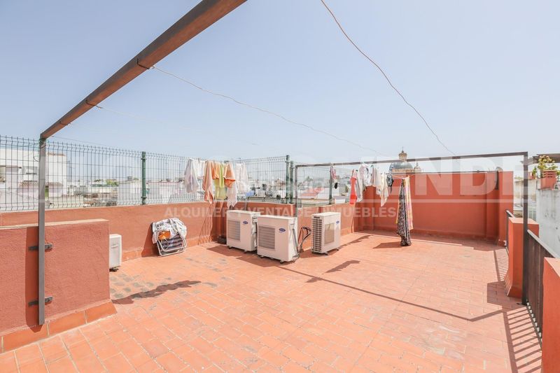 Foto fea0e2e1-bbd2-4256-950f-828b7ade8dfe. Apartament a Feria Sevilla