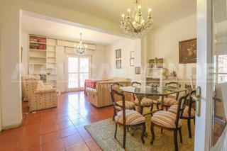 Appartement à Arenal - Museo. Centroplaza de armas. excelente vivienda de techos altos y exter