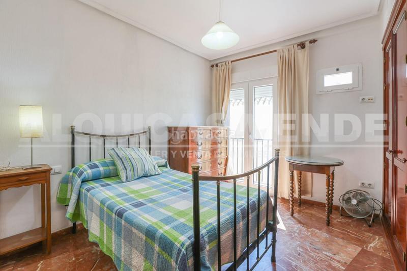 Foto 3bc7a4be-ca7e-41e0-8c6e-492f96636895. Pis amb calefacció a Encarnación - Regina Sevilla