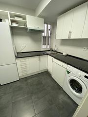 Miete Etagenwohnung in Encarnación - Regina. Centro santa catalina. excelente y amplia vivienda de 4 habitaci