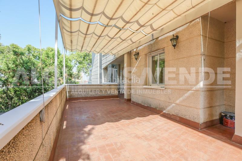 Foto 03daf0ea-752b-4dd5-a15a-13d4818f1c06. Alquiler piso tomares. excelente vivienda en zona residencial con piscina y plaza de garaje. en Camas