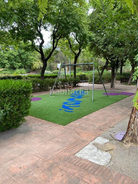 Foto 2e717f2d-8cb7-4872-895d-ef83bcdb1148. Alquiler piso tomares. excelente vivienda en zona residencial con piscina y plaza de garaje. en Camas