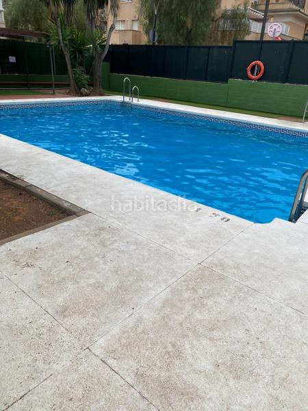 Foto 4c023af1-d80e-4d35-b4b8-ba19c8b8dd5f. Alquiler piso tomares. excelente vivienda en zona residencial con piscina y plaza de garaje. en Camas