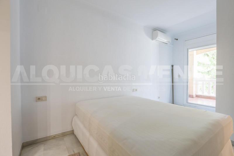 Foto 6d72ddc1-233b-4b50-8a1b-6fa01c67a2cd. Alquiler piso tomares. excelente vivienda en zona residencial con piscina y plaza de garaje. en Camas
