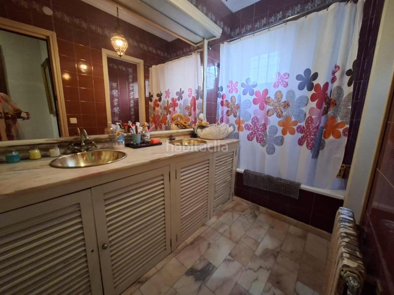 Foto f19c12a2-6909-4101-9140-d6704b2031b2. Chalet mit heizung parking pool in Colegio Europa Espartinas