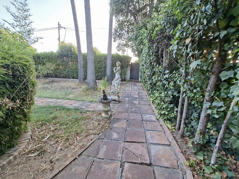 Foto 76468599-2c5f-4cbe-ac46-fcd516576b74. Chalet avec chauffage parking piscine dans Colegio Europa Espartinas