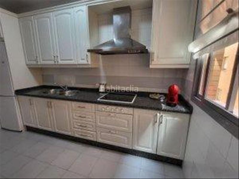 Foto e10d3b97-c5b6-4b7f-beaa-edc1a48f4592. Miete etagenwohnung in Triana Oeste Sevilla