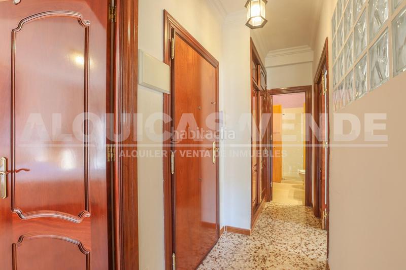 Foto 88aa3af3-ccc9-433d-81b6-ef5b76d4f391. Etagenwohnung in Feria Sevilla