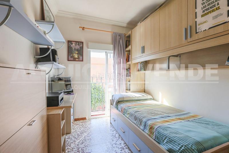 Foto cc7accd9-26e8-4fd3-a00d-dc56f6d19488. Etagenwohnung in Feria Sevilla