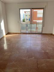 Location Appartement à Triana Este. Triana este, junto república argentina. excelente y amplia vivie