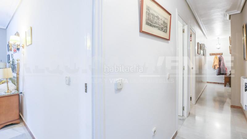 Foto 50926d5f-3cba-4760-a765-5d1d57d3519b. Flat with parking in San Lorenzo Sevilla