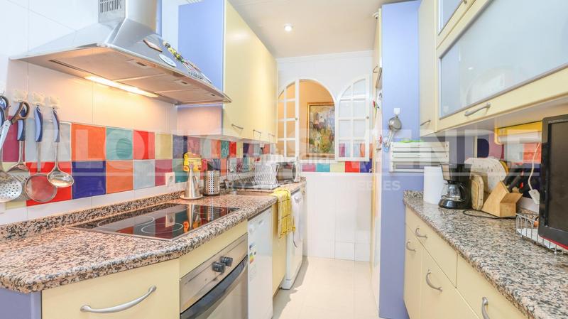 Foto bcc7a819-9c75-4aa9-9a44-327f371ff35e. Flat with parking in San Lorenzo Sevilla