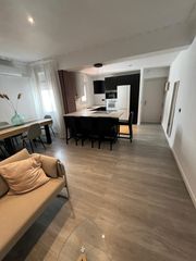 Flat in Triana Casco Antiguo. Triana altozanopureza. excelente y coqueto piso reformado de 2 h