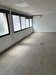 Miete Büro in Los Remedios. Los remedios, república argentina. excelente y diáfana oficina s