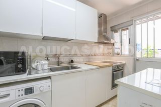 Appartamento in Triana Este. Triana, excelente zona junto a san jacinto. piso de 3 dormitorio