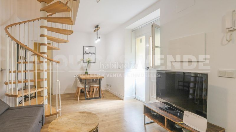 Foto afa0bfac-452c-47af-88bd-e4dc93d15501. Dúplex a Feria Sevilla