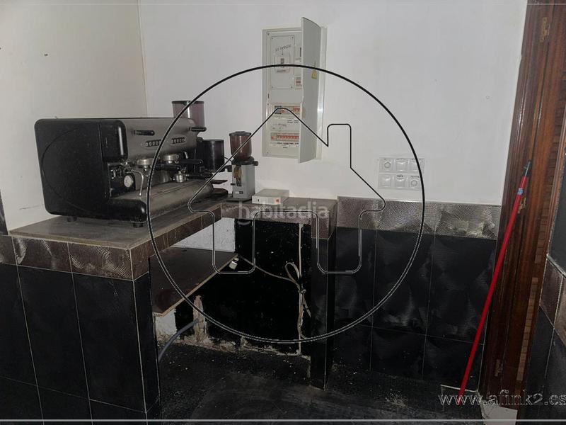 Foto 2fdb4af4-7b56-4e6b-8b52-28699756a379. Lloguer local comercial a isaac peral a Centro Huelva