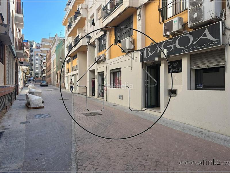 Foto 8fda2509-ceb7-48c1-819e-775eff9b8dd2. Lloguer local comercial a isaac peral a Centro Huelva