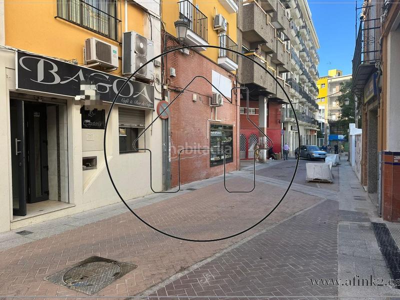 Foto c3b7cad9-f641-4155-8c5e-b99cc02cce6e. Location local commercial dans isaac peral dans Centro Huelva